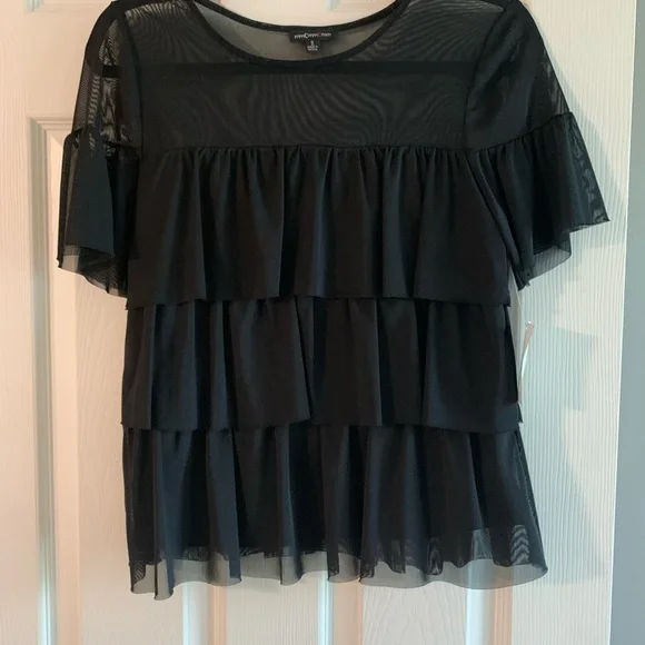 Black ruffled sheer top. NWT/ Small - Picture 2 of 4